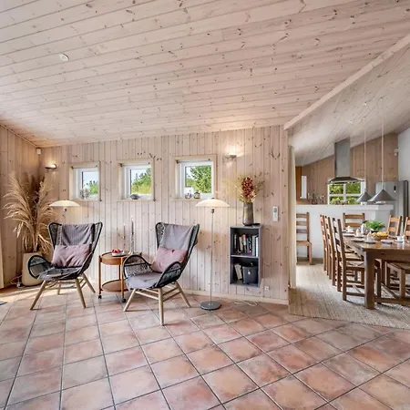 Lieselotte - 2-7km From The Sea By Interhome